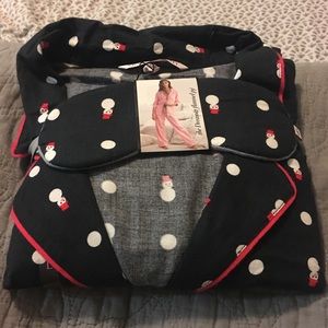 Victoria Secrets Flannel Pjs